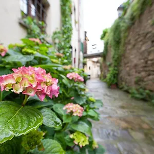 https://bb-suite-san-michele.it-tuscanyhotel.com