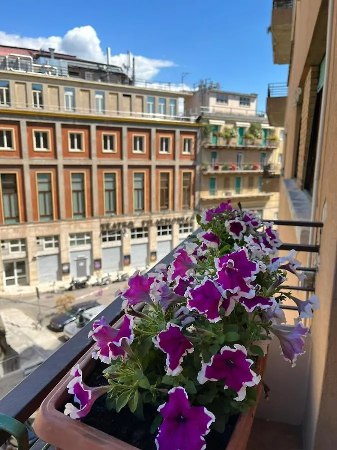 Opera Et Love Guest house